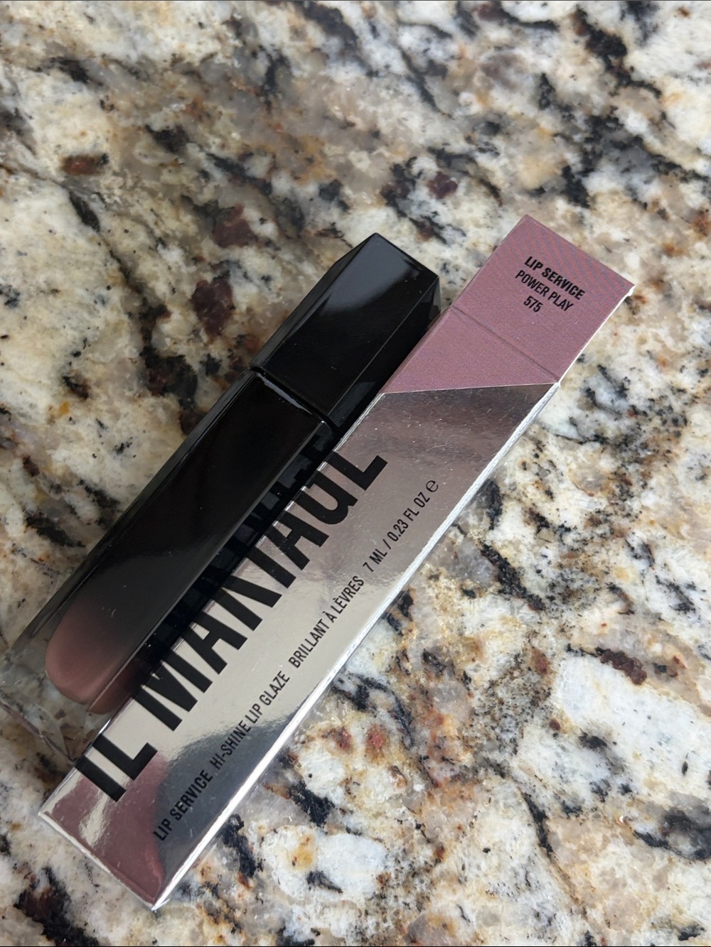 ⚡️🖤Il Makiage Power Play Lip Service Lip Glaze - Picture 7 of 8